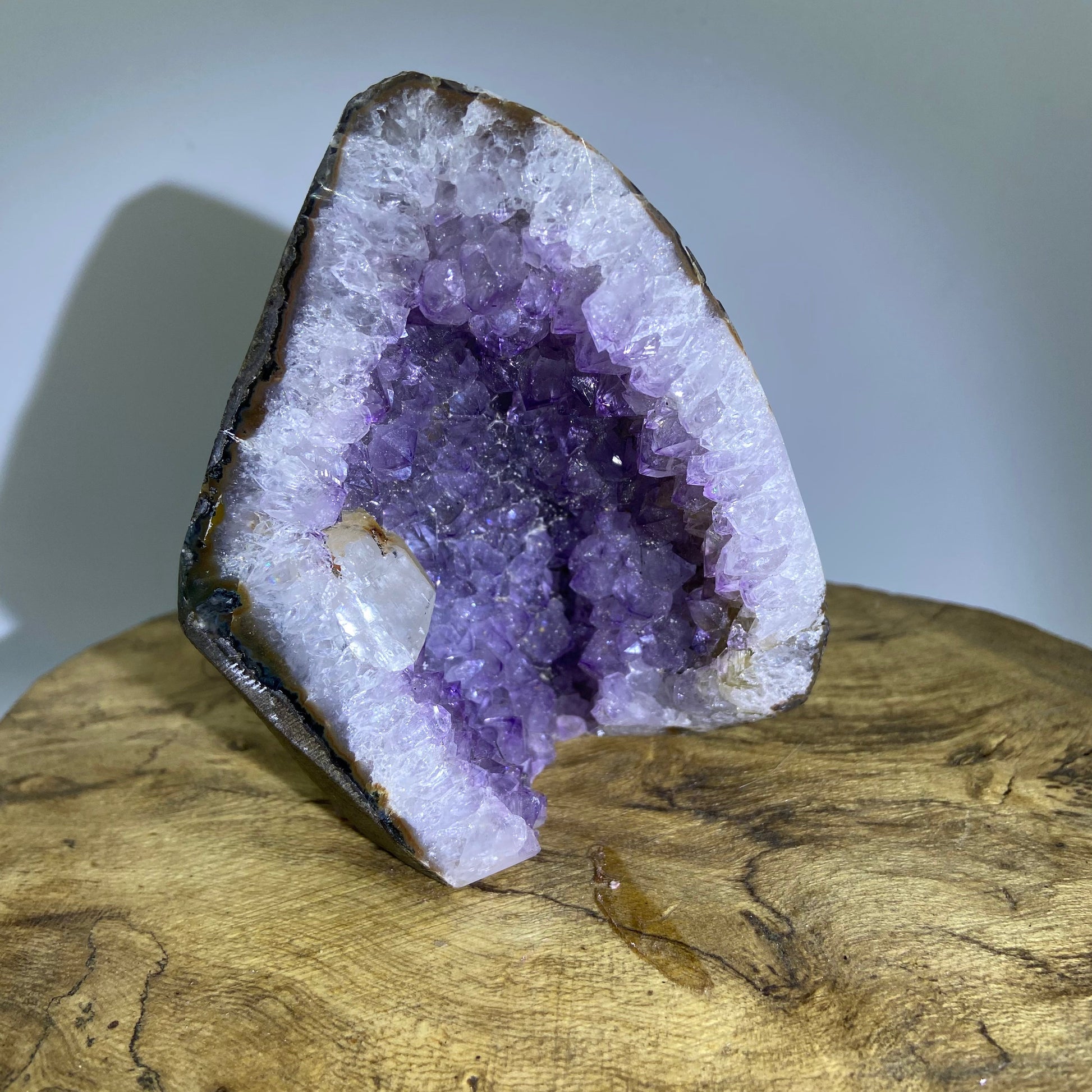 Amethyst Geode1